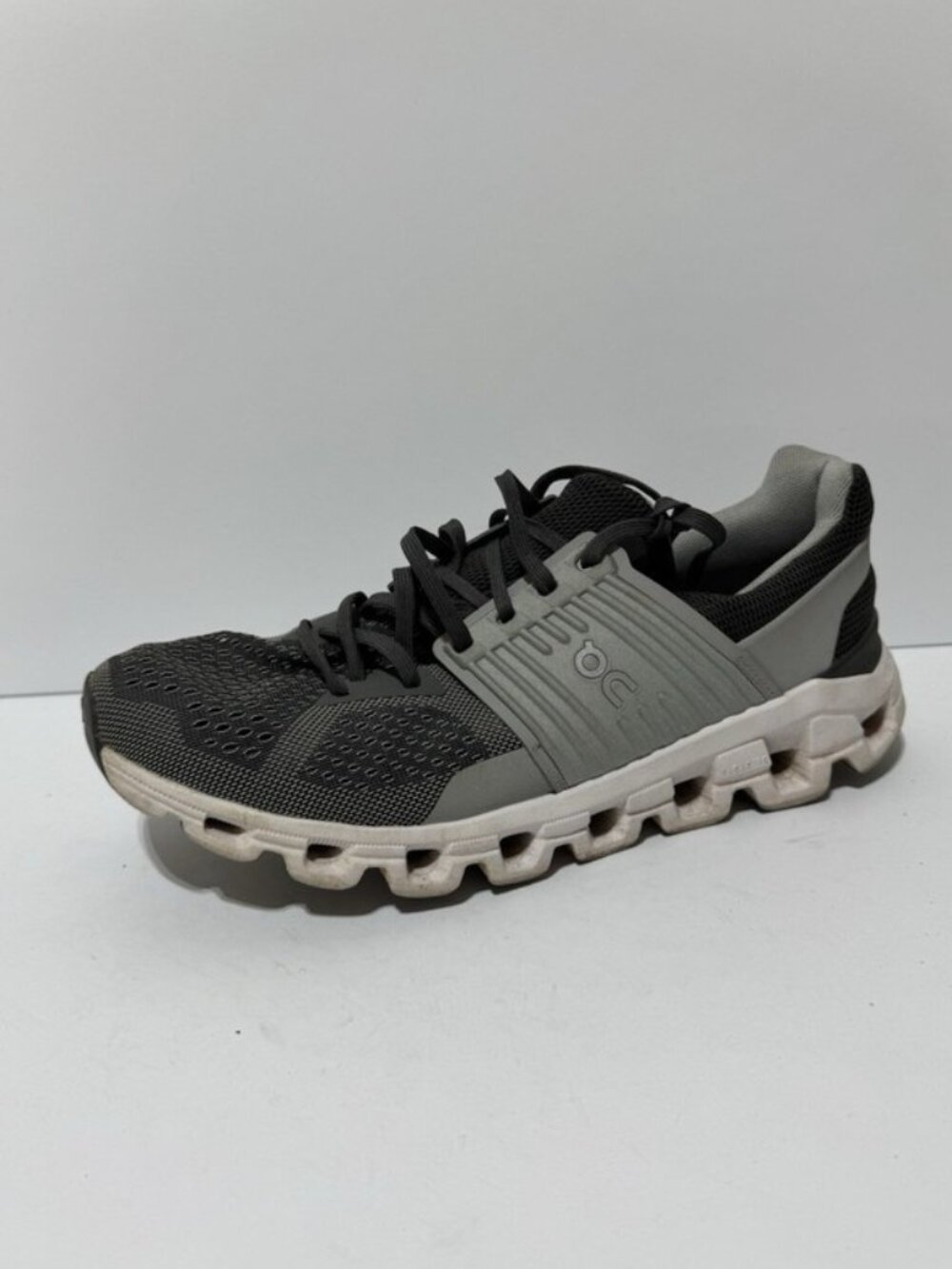 On Mens Cloudswift Running Shoes Gray Size 8.5 M